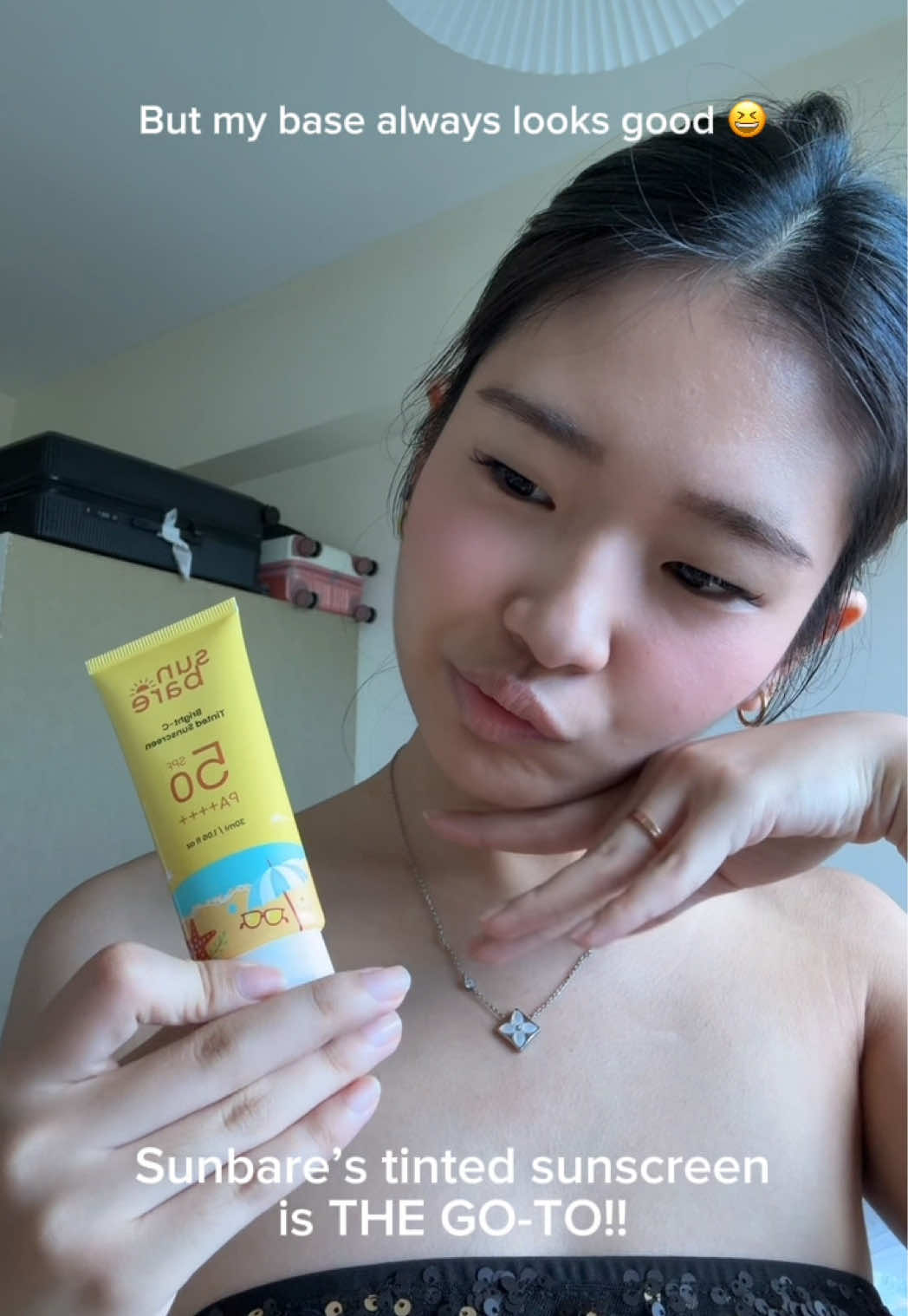 My first time using a tinted sunscreen and it didn’t disappoint!! Love you @Sunbare Philippines 💛🤎 #SunbarePH  #SunbareTinted 
