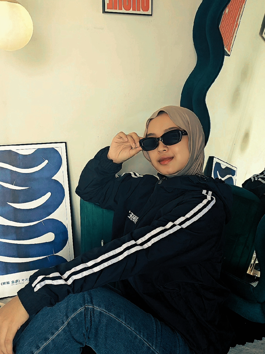 jaket kece nya disini👉🏻@Nidadariiiiiiii  #jakettracktop #fyp #nidadari #CapCut 