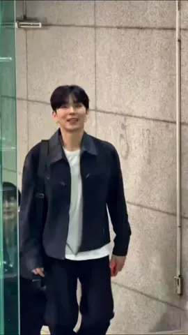 OMG so handsome 😘😘  I like it ❤️🫰🏻  #monstax #monstaxofficial #monbebe 