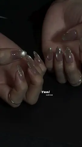 Nail mắt mèo x design tráng gương 💫 #nailtanphu #yuninailroom #nailbinhtan #nailtanbinh 