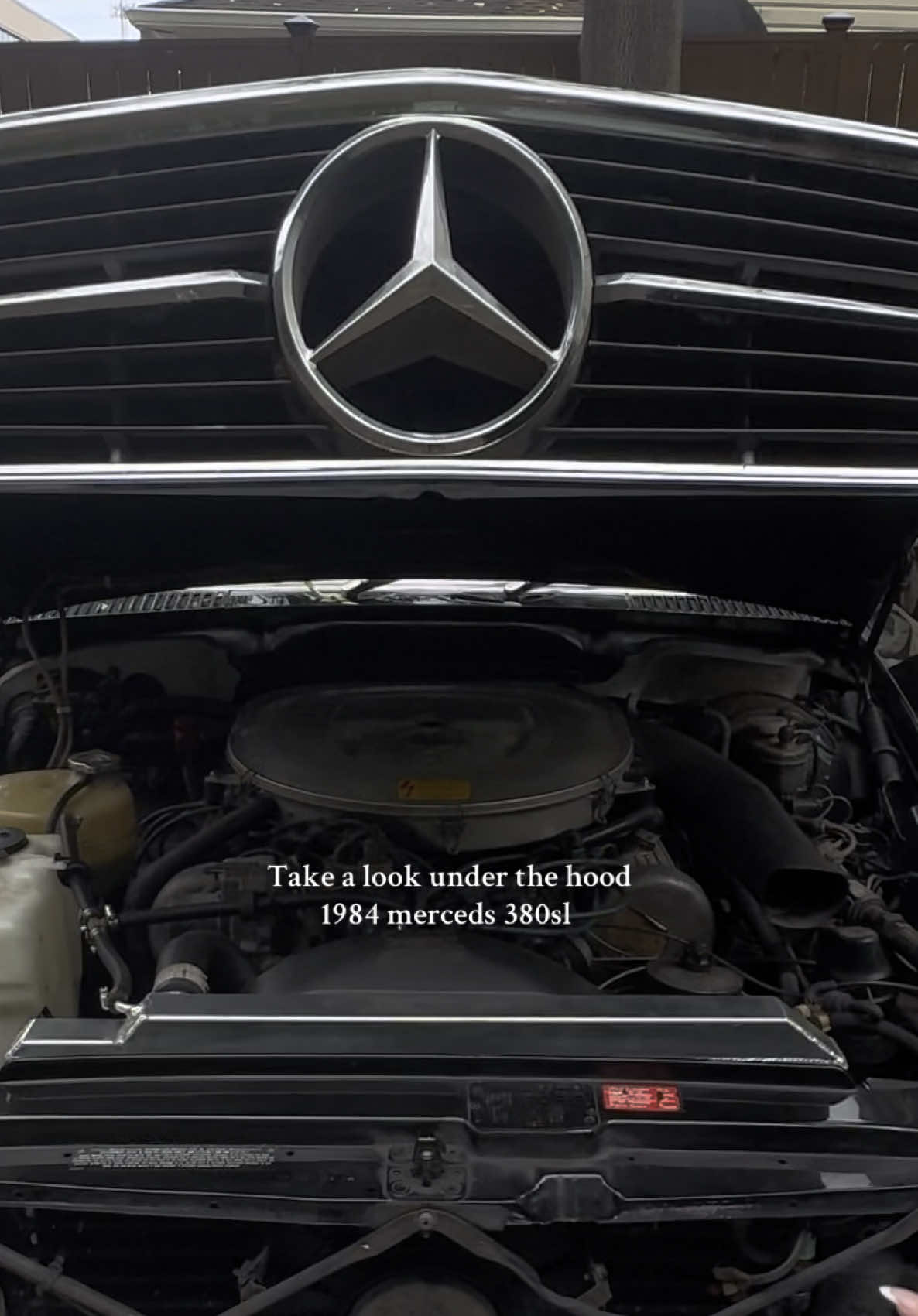 🖤🙌🏽 #classiccar #cartok #carsoftiktok #mercedes #germanengineering 