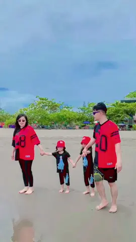 keluarga kecilku#masukberanda #Fyppppppppppppppppppppppp #pangandaranbeach 