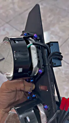 hallo 😊 #fypシ゚ #berandatiktok #fyppppppppppppppppppppppp #titanium 