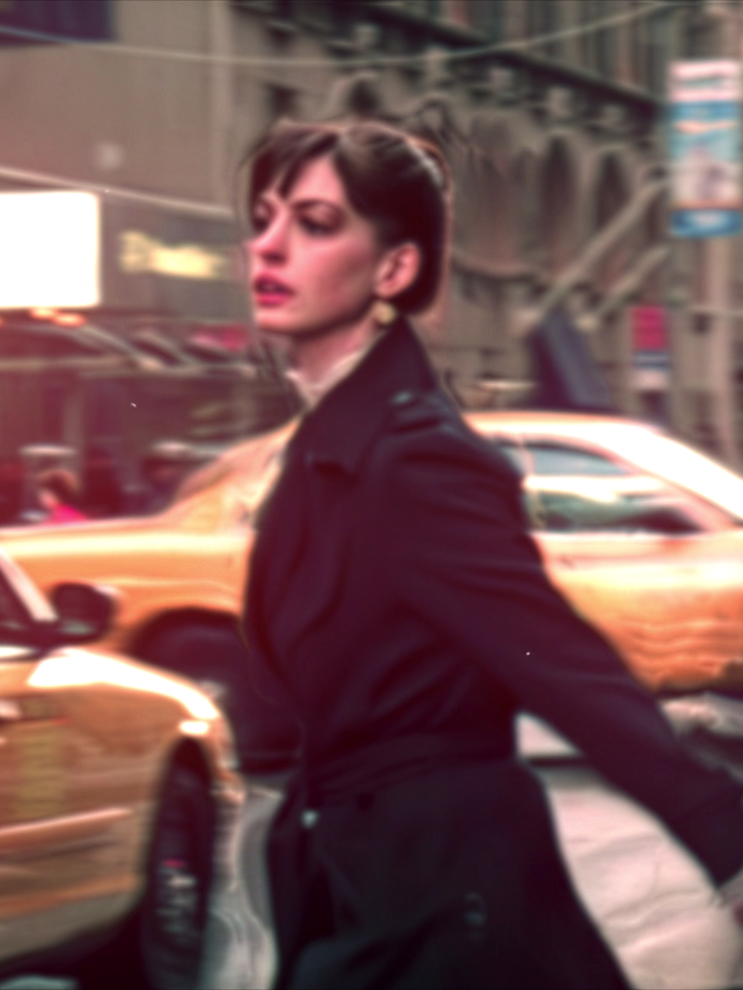 #andreasachs // icon. . cc/pan vamffx  topaz/sp josphfilms  #thedevilwearsprada #thedevilwearsprada2 #annehathawayedit #annehathaway #merylstreep #aftereffects #fashion #2000s