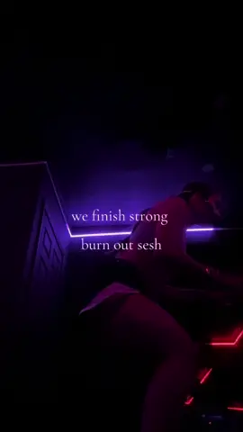 Band rolled up halfway through, but it was still FIRE 🔥 #workout #workoutmotivation #fitnesscoach #fyp #instructor 