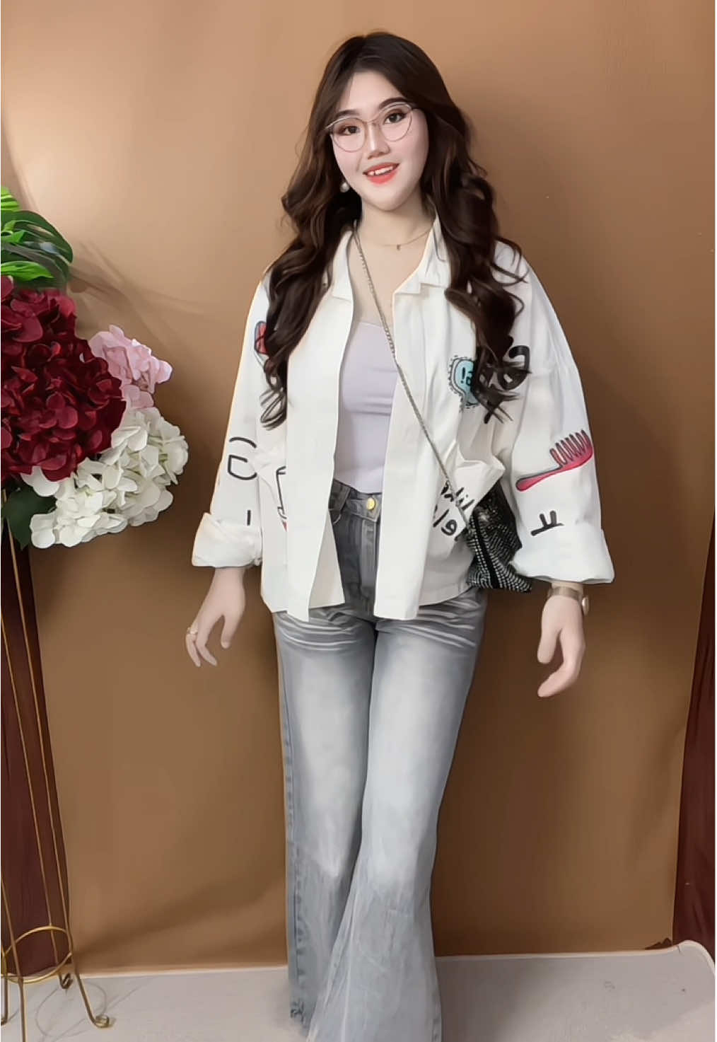 Jaket jeans terlucukk bahan tebal tp teteup ademm 😍💕 #jaket #jaketjeans #cardigan #outer #OOTD #fashion #fyp 