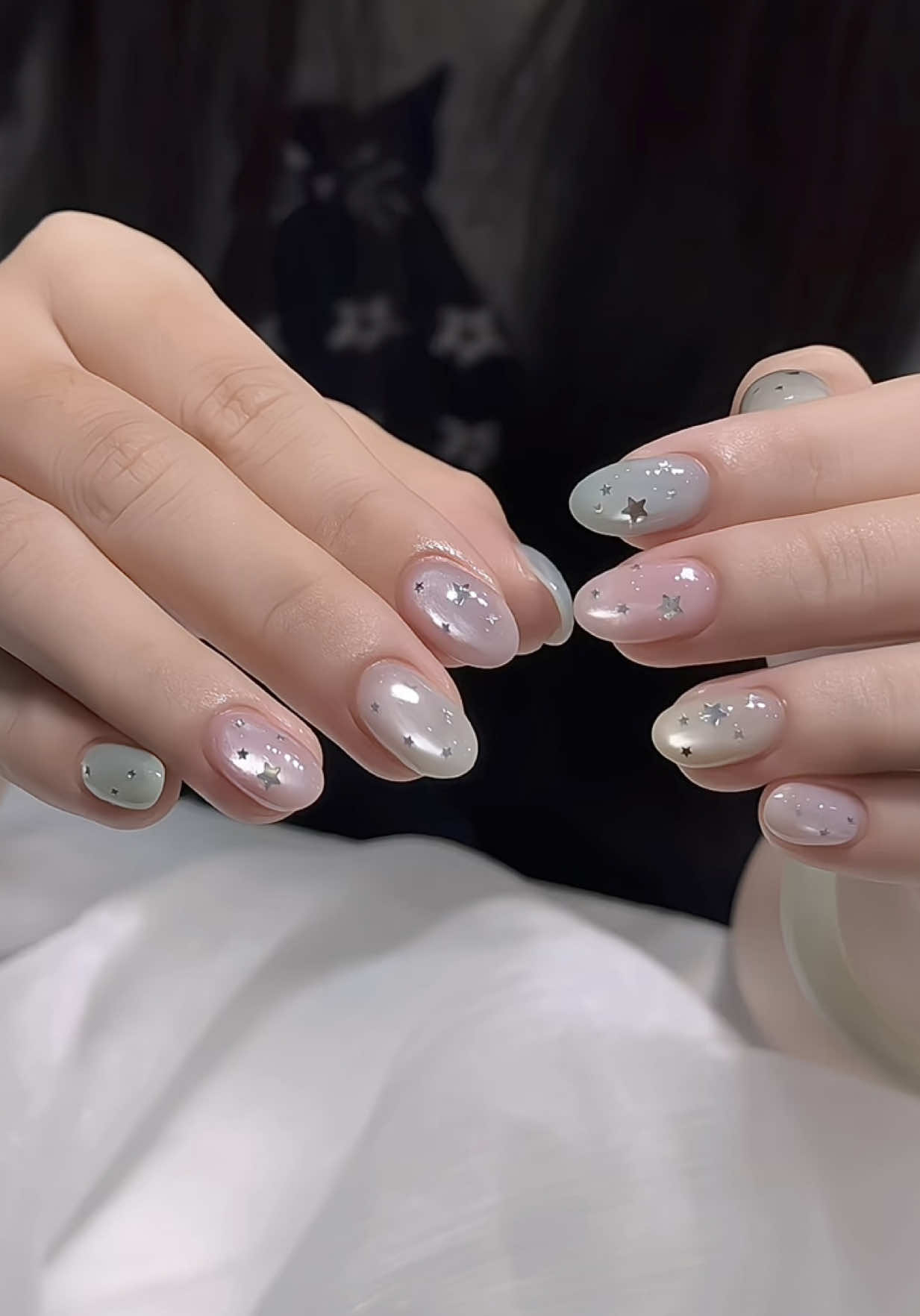 Nails mắt mèo ẩn sao #nailxinh #viral #mavenailstudio #naildesigns #nailmatmeo 