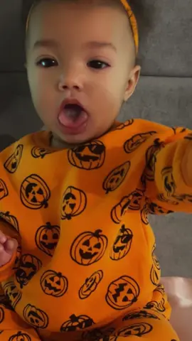 Pumkin day! My little pumpkin 🎃 #fyp #halloween #pumkin #orange #babiesoftiktok 