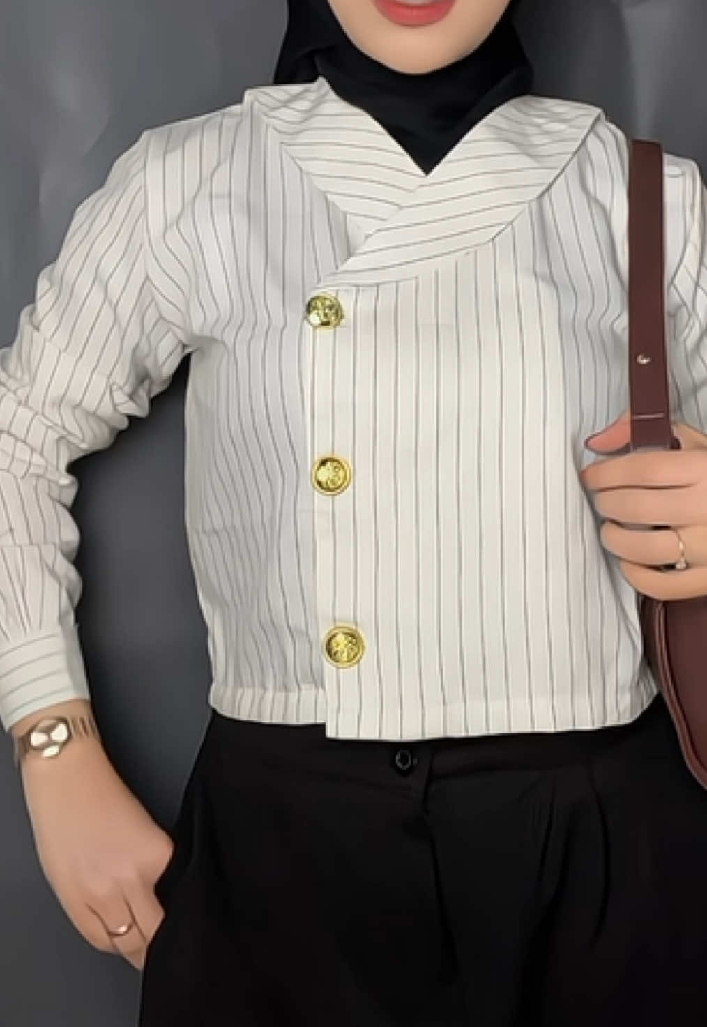 Secakep ini😭 #croptop #fyp #outfitideas #kemejawanita #blezer 