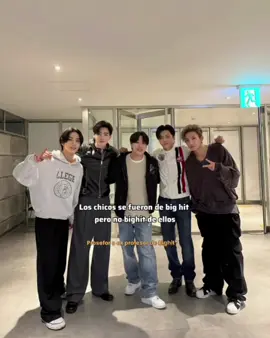 siempre pendiente y apoyándolos  #jungwon #heeseung #jay #sunghoon #enhypen 