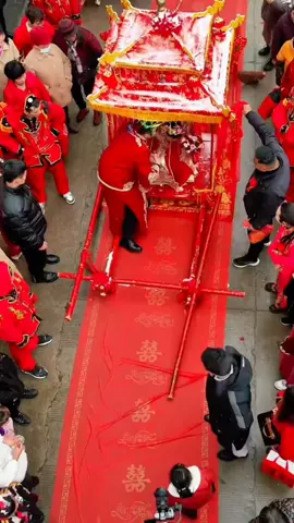 Lòng đau tiễn người yêu đi lấy chồng...#nhachaymoingay❤️ #remix #djremix🎵🎧 #nhactiktok #damcuoi 