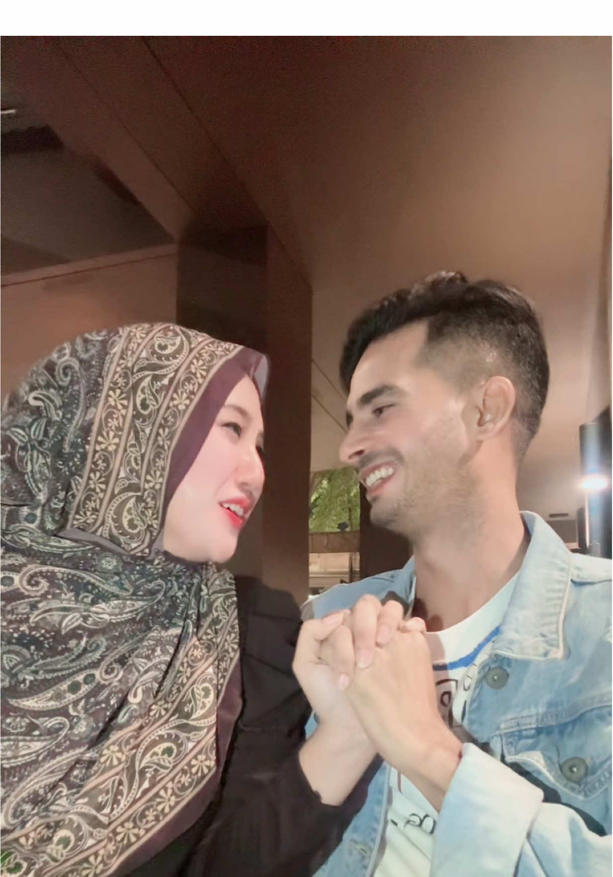 Berdua saja cukup kalian focus support kita ya , jngn hujat ali ali tidak tau apa2 . Smoga kita berdua d jauhkan dri org yang jahat aamin ya allah 🙏🏻😘 @Asib-Ali #alkhalovers #pecintaactingbollywood #berandatiktok #alikharisma 