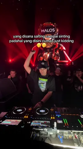 #fyp #millenialparty #elitebarmakassar #party #makassar 