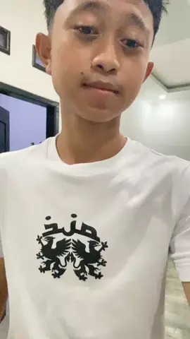 fitted tee Phoenix @artindustryforfashion yoooo langsung cek keranjang kuning🔥#cekfit #rekomendasioutfit #kaoskalcer 