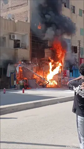 حريق في فرن عيش شامي وانفجار انابيب في منطقة الشيخ هارون بأسوان 