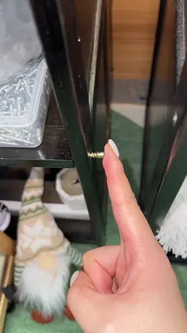 One tool equals 24! This ratchet screwdriver's bits fit screws precisely to avoid slipping and damage. The built-in storage design is neat and space-saving. Whether for daily minor repairs or big DIY projects, it's your reliable helper! ✨#screwdriver #tools #trending #DrillHack #homegoods 