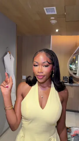 My first brand trip & it’s in Cabo?? ahhh!! 🌴  @Westman-Atelier @Hourglass Cosmetics @ONE SIZE BEAUTY #grwm #vacationmakeup #grwmmakeup 