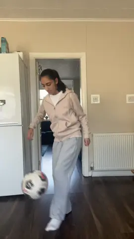 Weird trend but here we are 😭 #footballtiktok#skills#girlfootballer#fyp#blowup? 