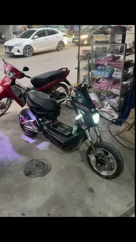 Tìm gắp CNC V2 REAL màu vàng bạc, bạc xanh ( còn mới ) ai có ib nhee