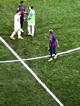 Vini Destroyed Barcelona 🥶🤯 #footballtiktok #viniciusjunior #fyp #goviral #edit 