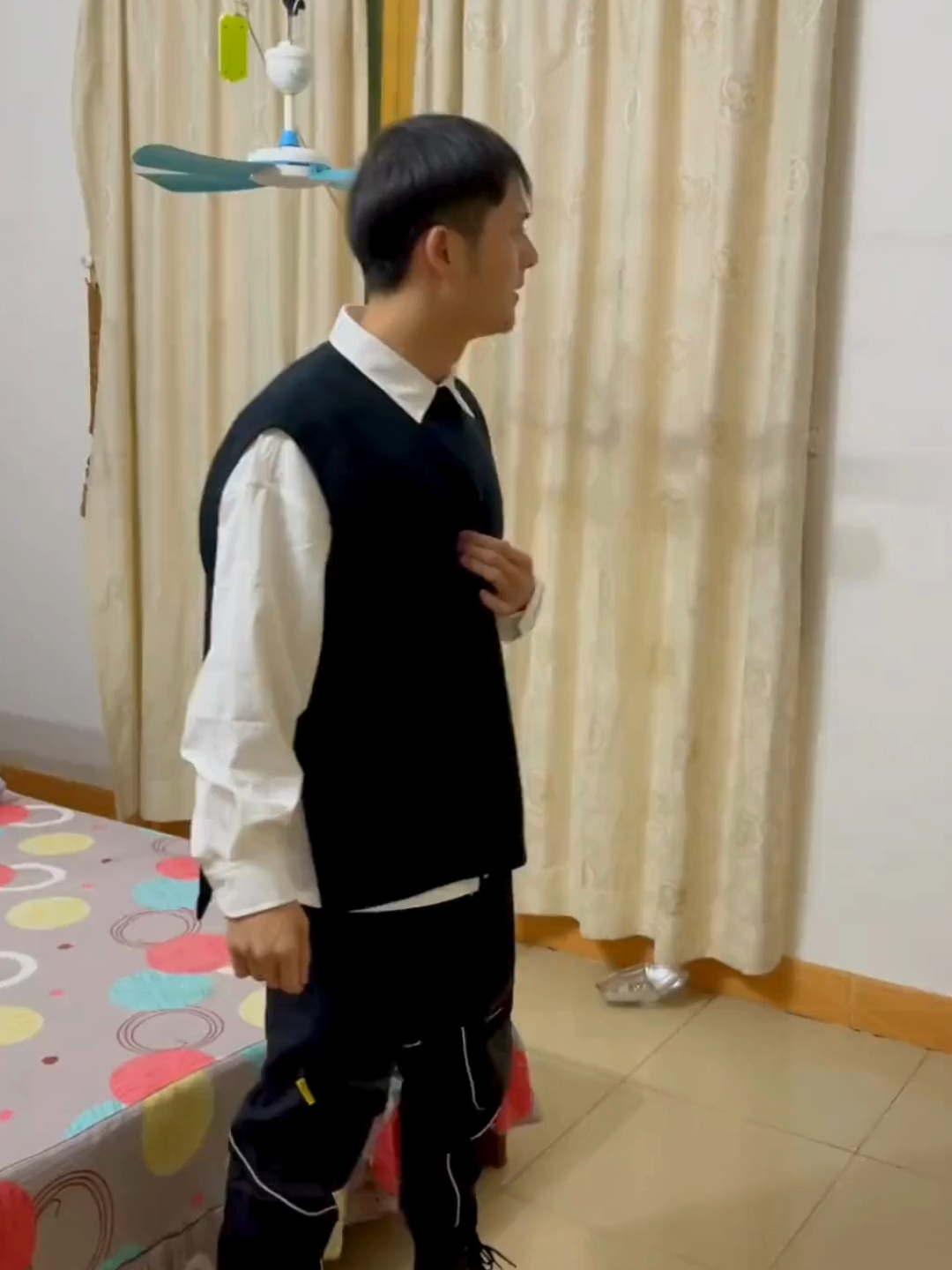 20211102-哈哈哈哈我快笑死了，兰兰这么爱这些兄弟姐妹啊#家庭日常 #familyvlog #泉州朴奈恩一家 #punaien #punaienshop