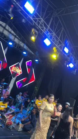 DEMEN BLI MARI MARI ll @Dhewii Diva #tarling_indramayu_cirebon #semuaorang #fyppppppppppppppppppppppp #viraltiktokfypシ #vidioviral 