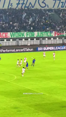 GOALL UILIAM BARROSS 😎🥶💙 #persibvspersisolo #foryou 