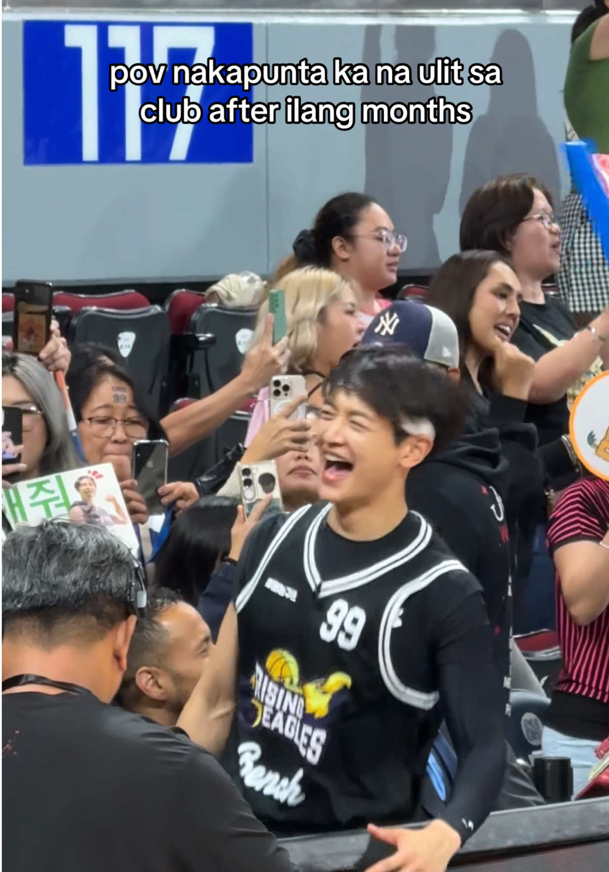 this was the song that came in my mind after i saw minho’s reaction when they  partied along the crowd yesterday during sandara’s performance 😭😂 #MINHO #SHINEE #kpop #BENCHShootOfAsia #Basketball 