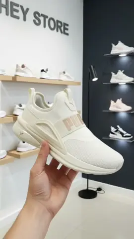 [Earthly Allure] PUMA Sepatu Slip-On Softride Enzo Evo Uniseks Snow-White-Gold 