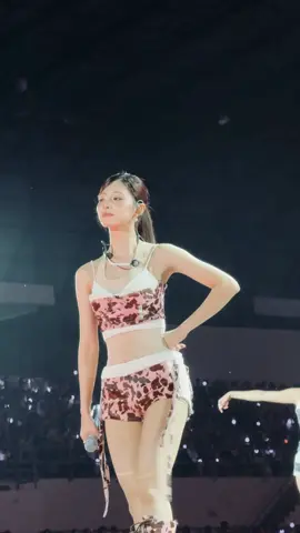 so pretttyyyyyhhhh!!! #twiceconcertinkl #kpopfypシ #kpopfyp #twice #thisisfor @TWICE 