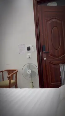 ຕາມກະແສຫນ່ອຍ1🤪😂#DeeJayz KT@KiTon #ທີເດັດວັງວຽງ🤪 