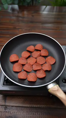 يتحضر بسرعة وطعمه زي المطاعم! تحفه للفطار أو حتى العشاء❤️#tiktokcookbook #ناديه_السيد #فطار #tortilla #عشاء 