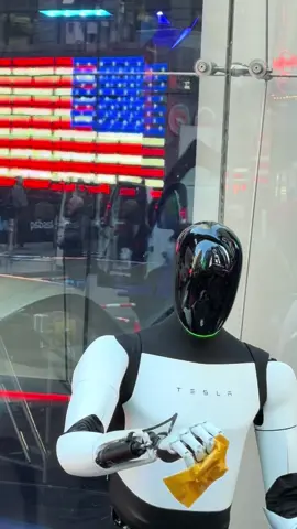 Halloween is almost here… Saw a supercharged Tesla robot in Times Square today giving out candy! @Times Square NYC  #tesla #timesquare #nyc #robot #halloween 
