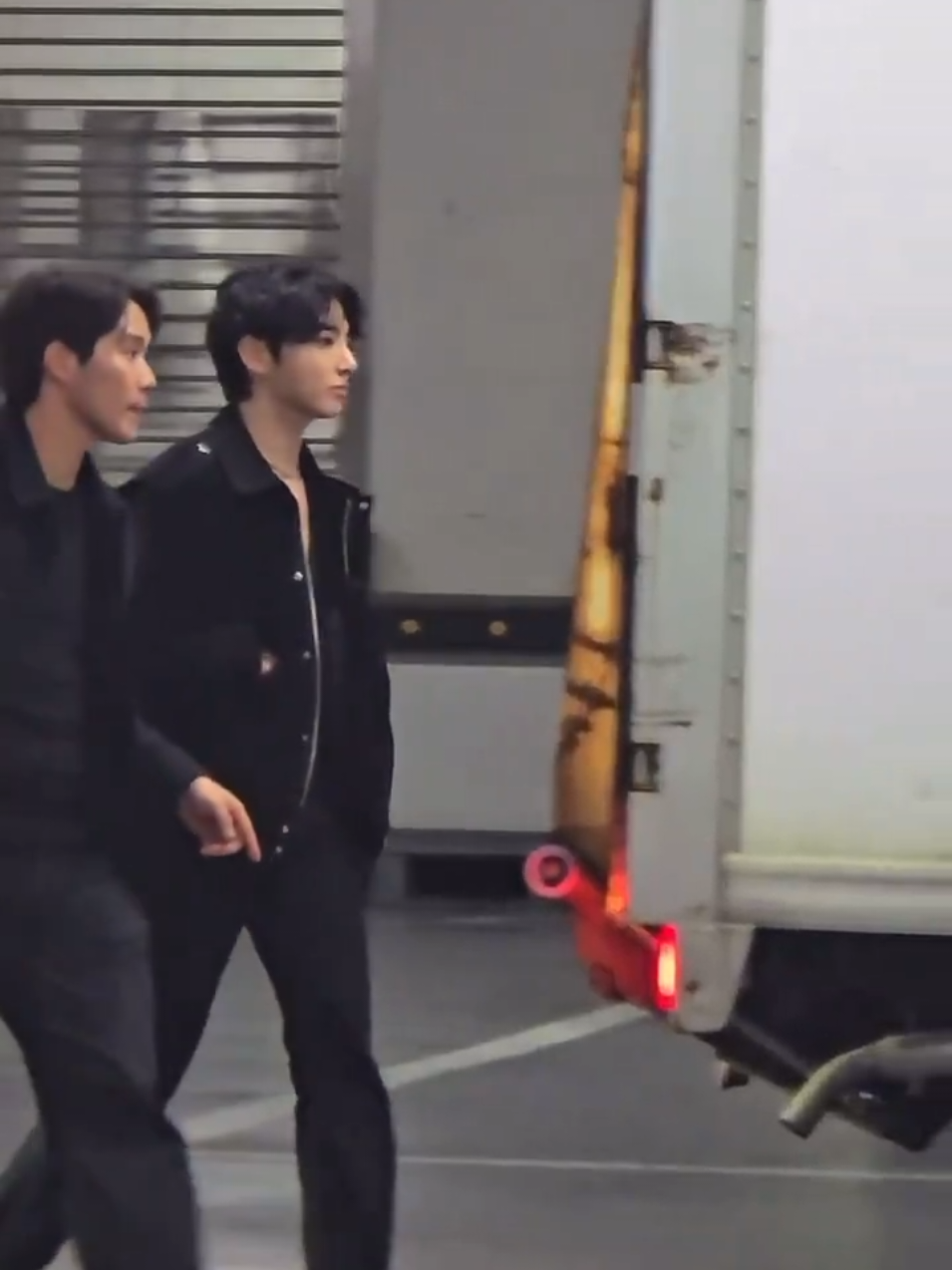 He’s so tall and handsome as hell. This man is just perpect.  #jungkook #jk #정국 #viral #fypシ゚ 