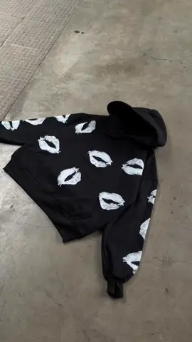 detail lippen boxy hoodie product recommendation glgsstore #OOTD #boxy #ttshoplocal 