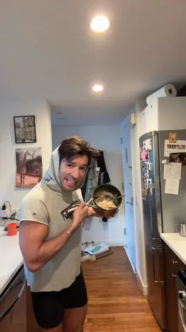 All you bulking girlies really do be eating sheesh 