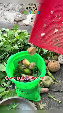 Có máy này bà con chăn nuôi không còn vất vả nữa, gà vịt lớn nhanh như thổi #channuoi #mayxaythucanchannuoi #mayxay #mayxayrauchoga