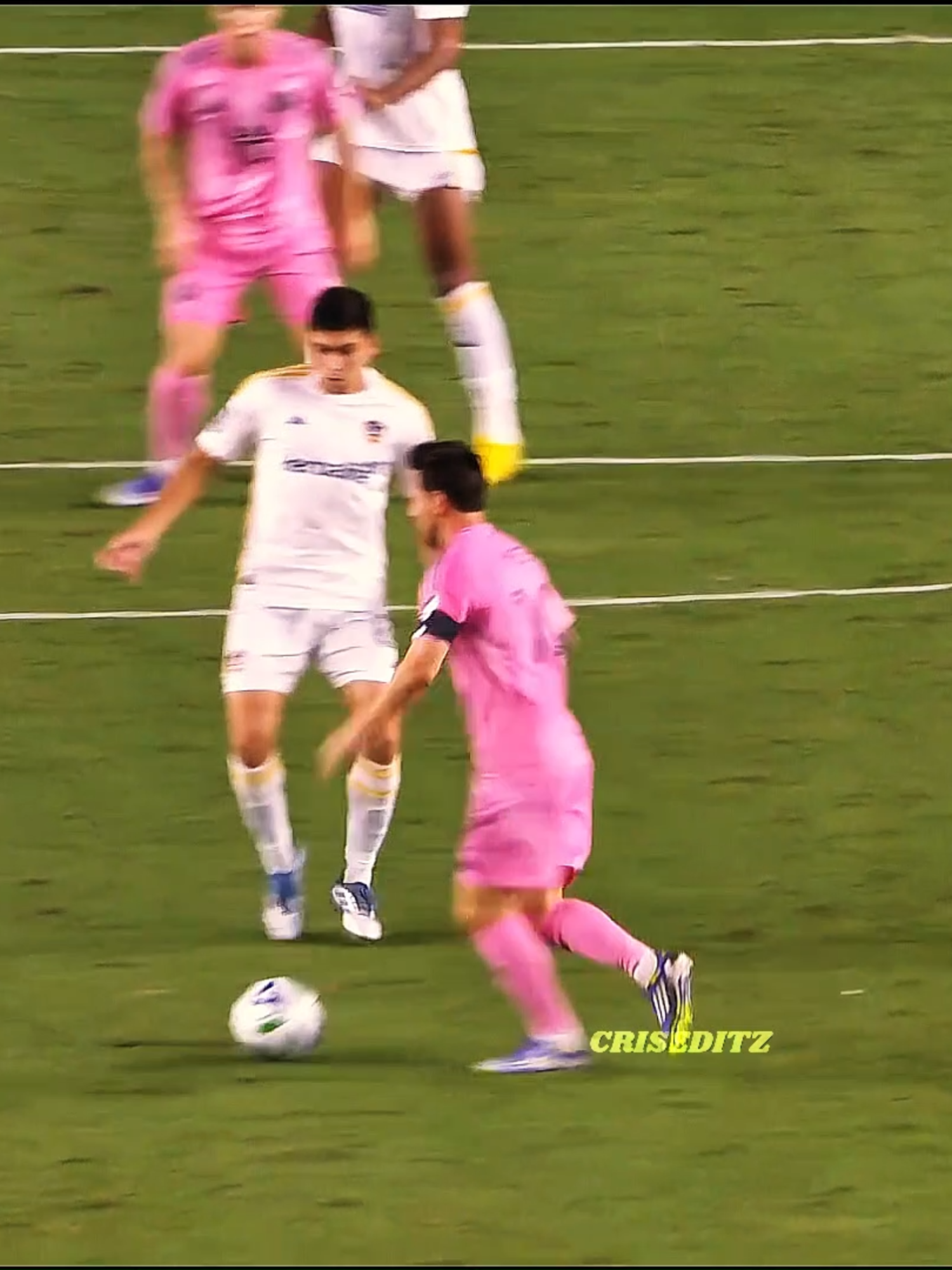 Messi solo goals now💀🐐#viralll #paratiii #fouryou #fouryoupage #futbol #footballl #Soccer #messi #lionelmessi #intermiami