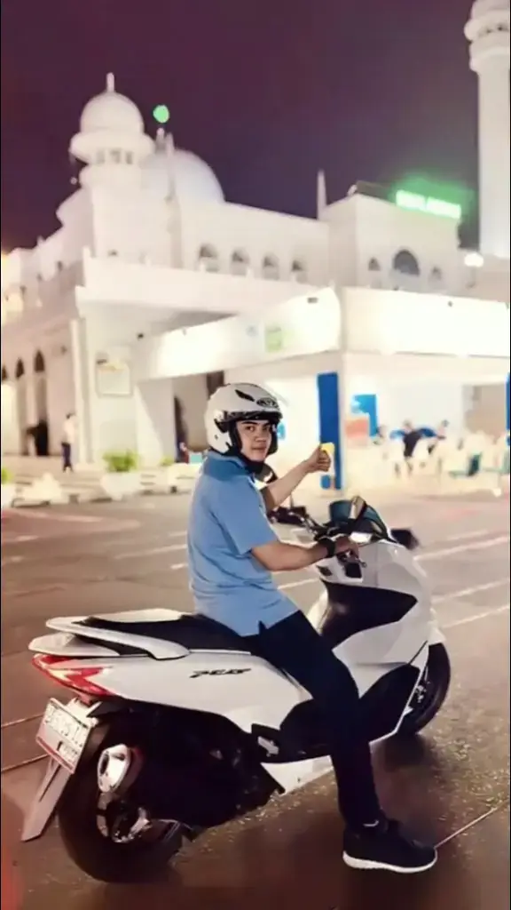 pak seskab mode motoran👍😂 #teddyindrawijaya #seskabteddyindrawijaya #letkolteddy #fypシ゚