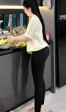 Quần Legging Nữ Cạp Cao 10CM Ôm Fit Body Màu Đen Dáng Dài Tập Thể Thao#quanlegging #quanleggingnucapcao #thoitrangnu #xuhuong 