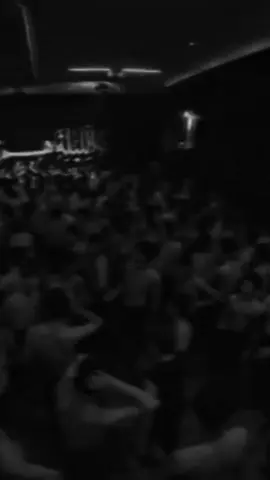 اليوم قد ولدت سيدة الشرف والستر  كلشي حي مو عجب...للعقيله نخلق #سيد_فاقد_الموسوي #خادم_المولى #المصمم_حسين_الخادم 