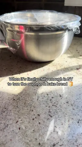 Sweata Weatha is here on Long Island!!! So that means I’ll be making the bread! 🍞 