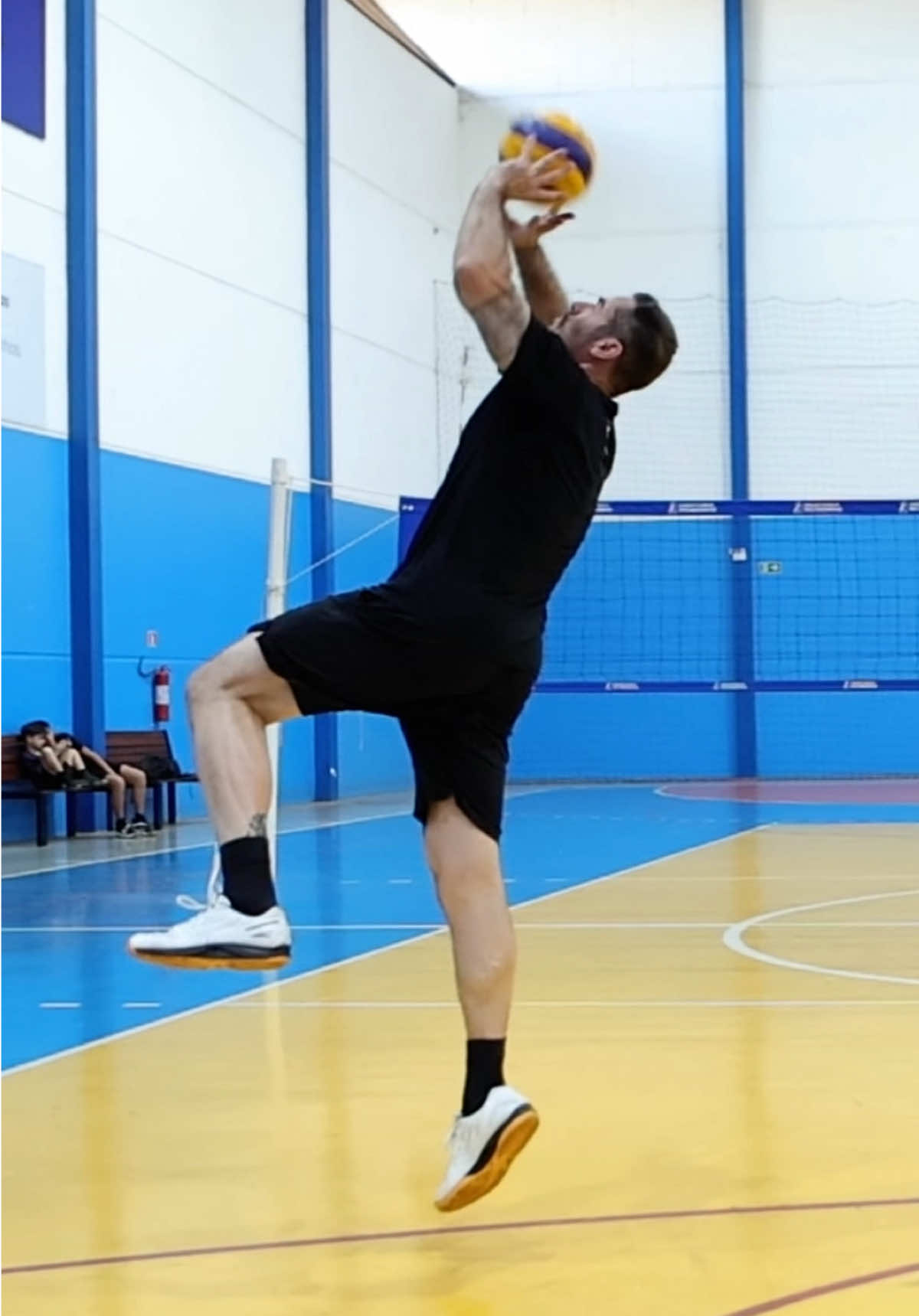 Facilitando o seu jogo 🏐😉 #volei #volleyball #ricardinhovolei #toquedomentor 