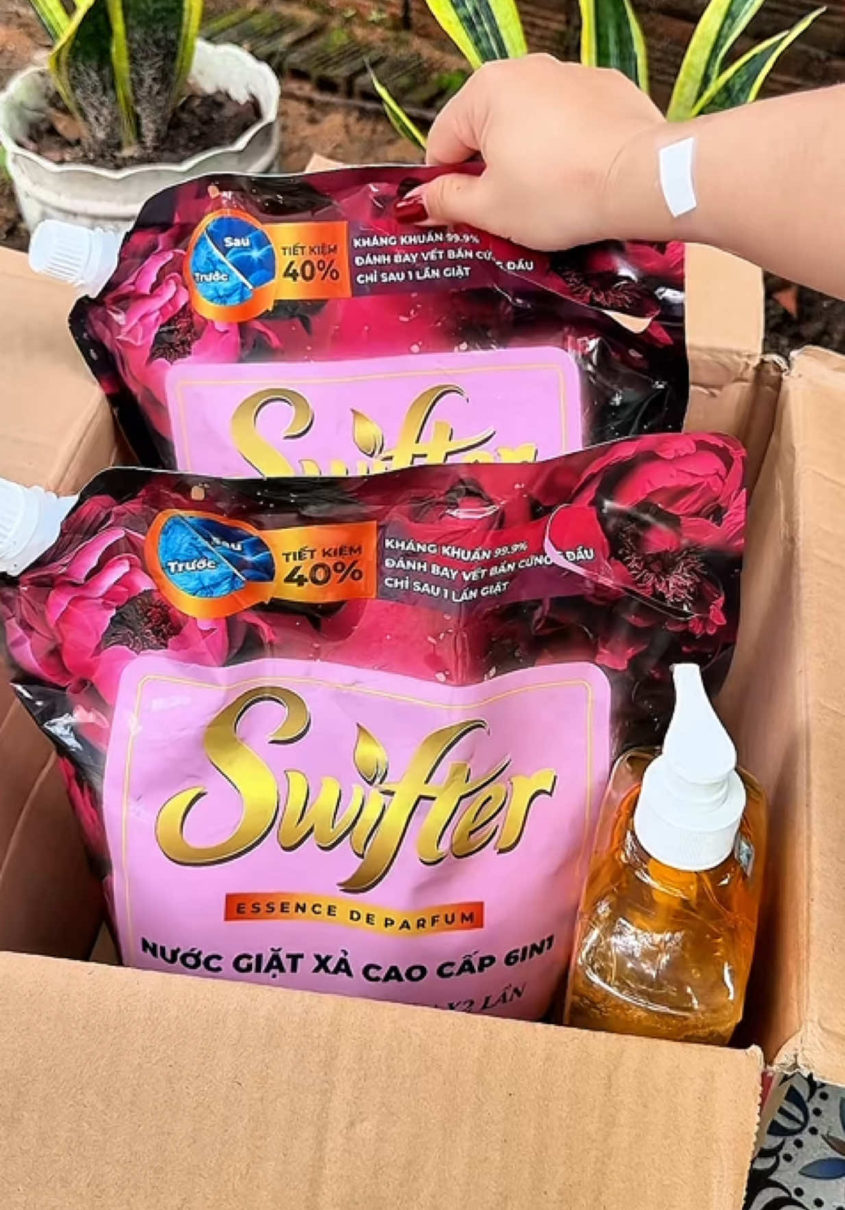 Combo 2 túi 6kg Nước giặt xả 6in1 Swifter mỗi túi 3kg tặng 1 chai nước rửa chén 750ml #giadungzyhome #nuocgiatxa #nuocgiatswifter #swifter #nuocgiat6in1  @GIA DỤNG ZYHOME 🌿  @GIA DỤNG ZYHOME 🌿  @GIA DỤNG ZYHOME 🌿 
