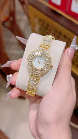 Gossie Vương Miện thiết kế đá ống lấp lánh #donghodep #hani #trendingtiktok #xuhuong #xuhuongtiktok 