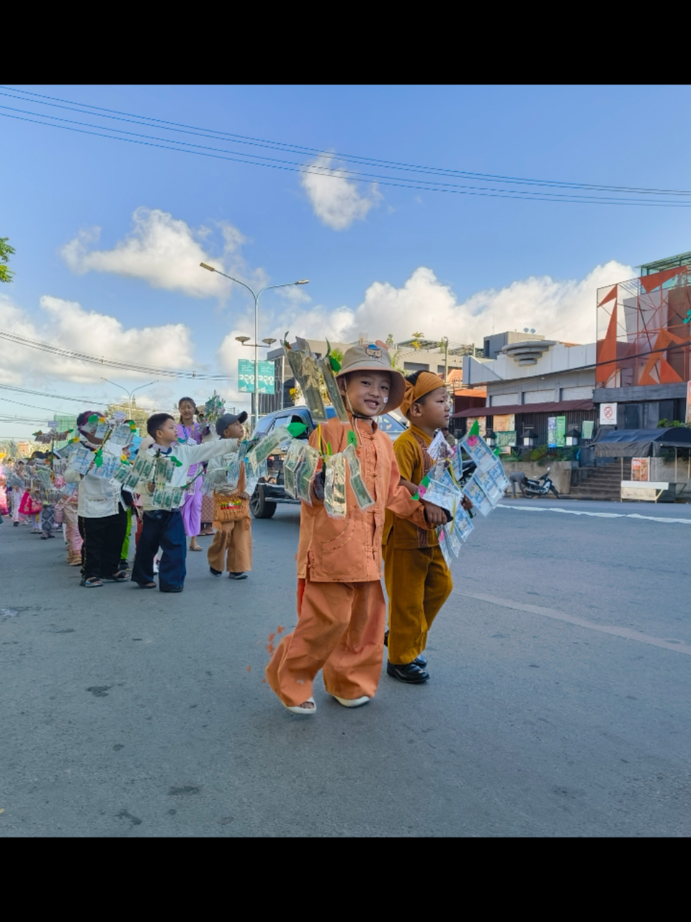 ဘုံကထိန် ဘုံကထိန် 🤩