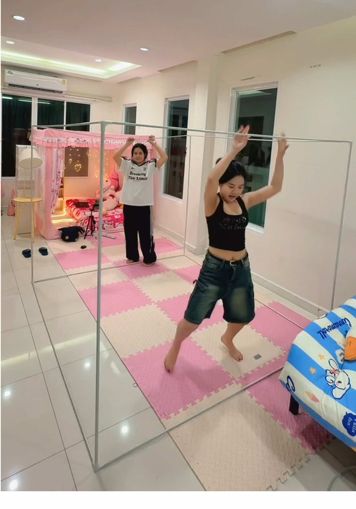 มาประกอบมุ้งกับเพื่อนดีกว่า มุ้งแข็งแรง‼️🛌❤️‍🔥💒 #dima #kiwi #มุ้งม่านแบบห้องส่วนตัว #มุ้งกันสายตายคนมองเห็น #มุ้งกันยุงมีม่าน 