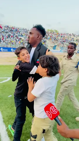 Macalin Xamaam #maankamahrez10 #somalitiktok #foryoupage #footballtiktok #football 
