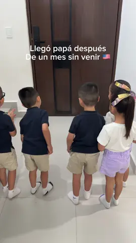 Llegó papá de trabajar 🇺🇸 #usa🇺🇸 #fyp #bigfamily #quintuplets #multiples 