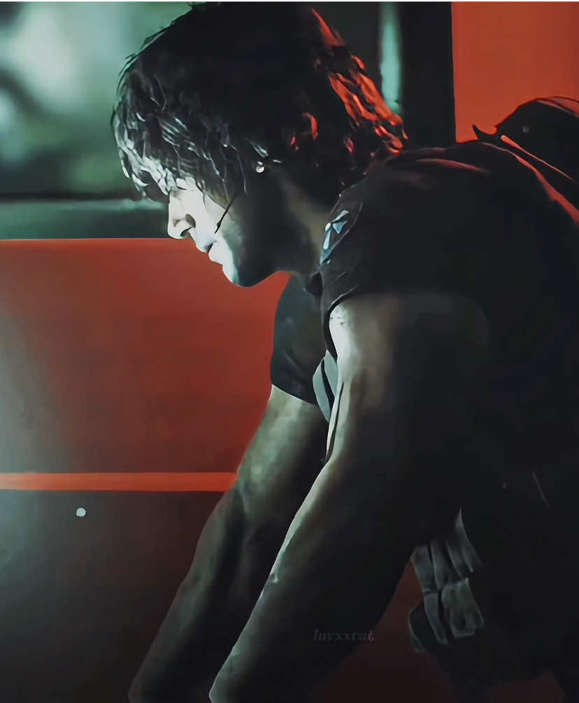 #CARLOSOLIVEIRA | I made this in my car waiting for my college class to start. i’m surprised it turned out well actually | #residentevil #residentevil3remake #carlos #luvxxrat | scp: zechscenes ac/ib:  @️  